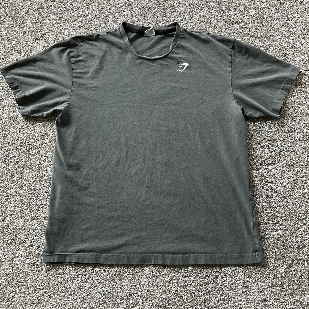 Gymshark Shirt Mens Medium Gray Small Logo Athletic Gym Tee T-Shirt Training